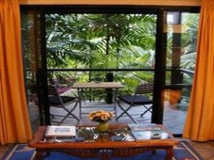 apartments for rent in port Douglas